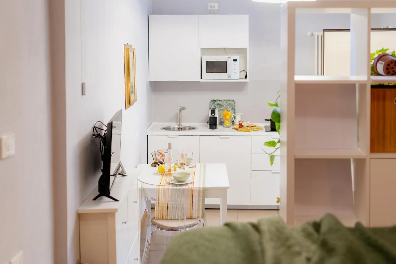 Il Cortile Di Elisa & Our Flats Bed and Breakfast Lucca